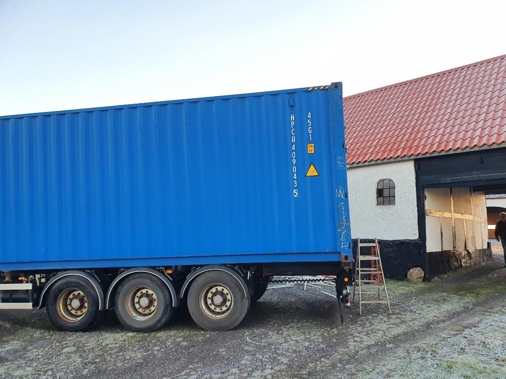 Verhuizen zeecontainer emigratie, Opslag