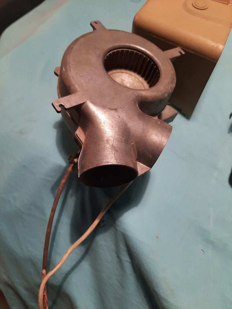 Truma  kachel ventilator, Ophalen