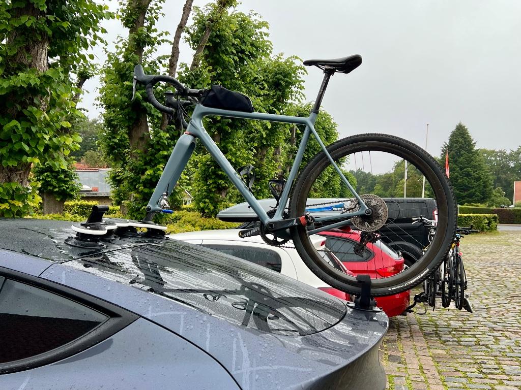 TE HUUR SeaSucker voor 2 fietsen (race, gravel en/of MTB), Auto diversen, Ophalen, Gebruikt, Brede banden, Dakdrager