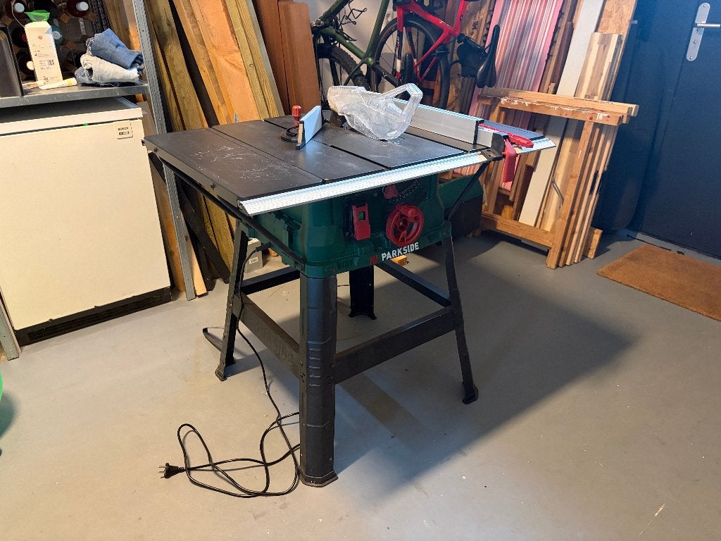 Parkside Tafelcirkelzaag 2200W, Doe-het-zelf en Verbouw, Gereedschap | Zaagmachines, Ophalen, Cirkelzaag, 30 tot 70 mm, 1200 watt of meer