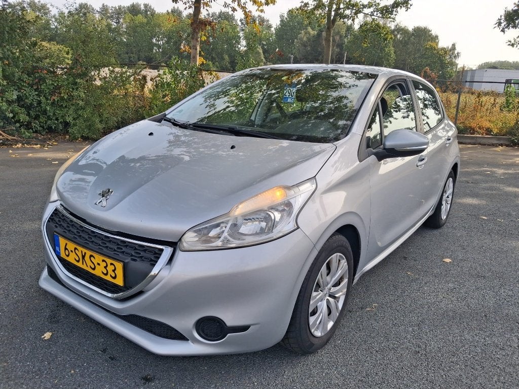 Peugeot 208 1.2 VTI 60KW/82PK 5-D 2013 Grijs, Voorwielaandrijving, Stof, 31 €/maand, 1199 cc