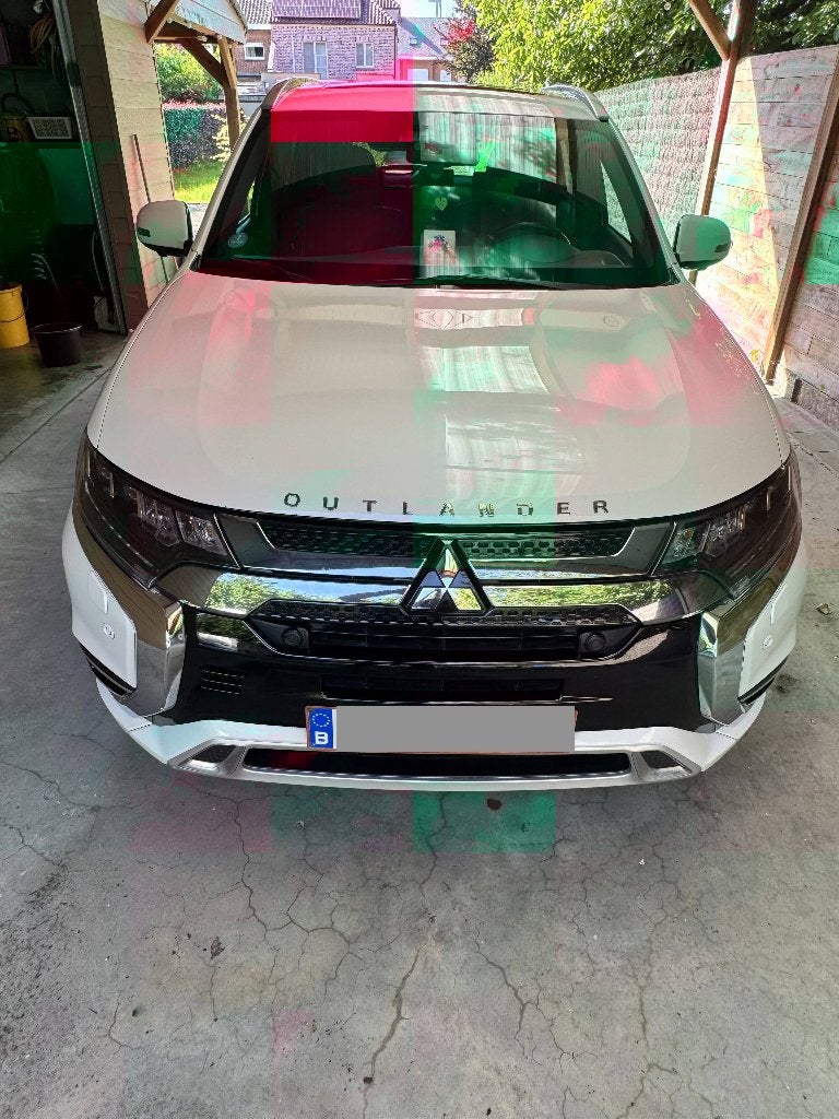 Mitsubishi Outlander PHEV 2.4 AWD Instyle NAVI  2019, Automaat, Outlander, 4 cilinders, Wit