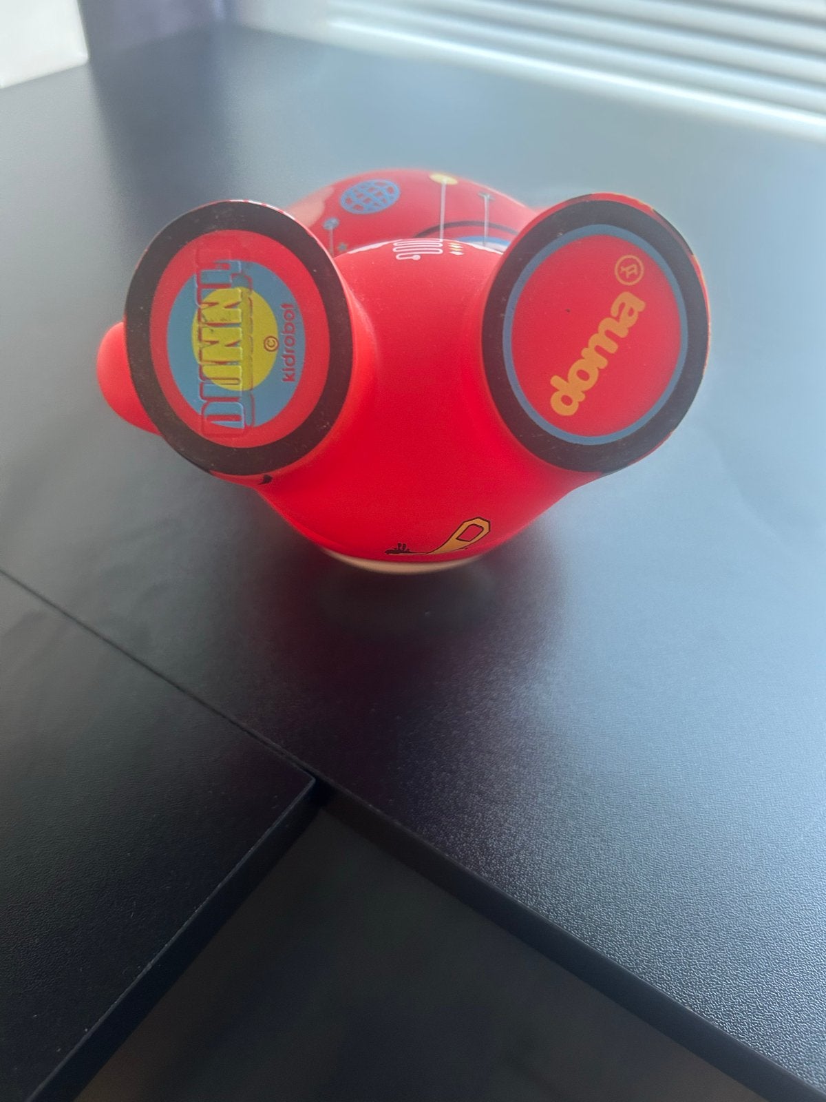 Dunny Kidrobot Doma Art Toy Rood Konijn Beeldje, Ophalen of Verzenden, Zo goed als nieuw