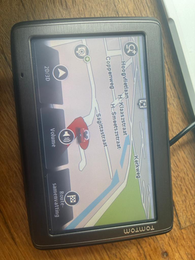 TomTom navigatie met hoesje en oplader, Auto diversen, Autonavigatie, Ophalen of Verzenden, Gebruikt