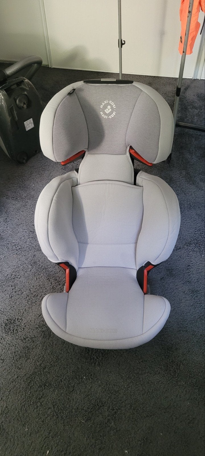 maxi cosi rodifix grijs, Kinderen en Baby's, Ophalen, 15 t/m 36 kg, Verstelbare rugleuning, Zo goed als nieuw