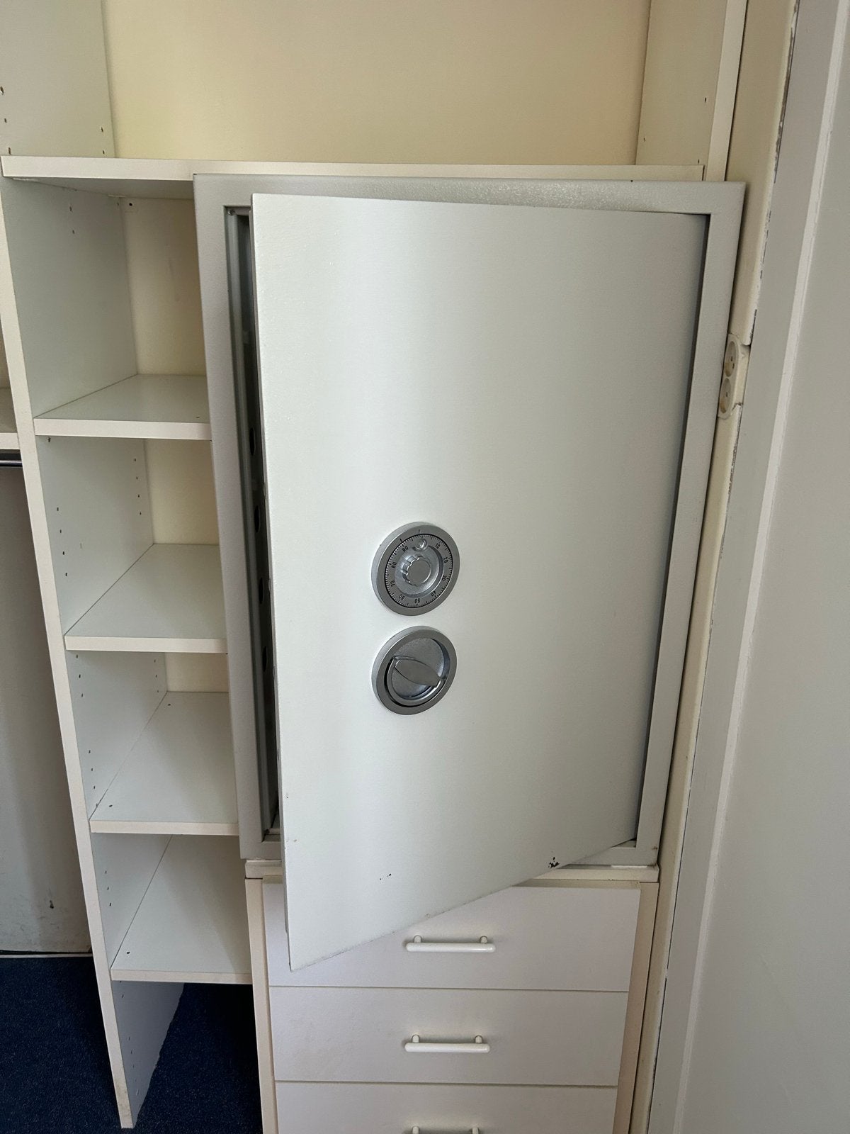 Kluis brandkast 125 kg met cijferslot, Huis en Inrichting, Brandblussers en Brandkasten, Ophalen, Gebruikt, Brandkast