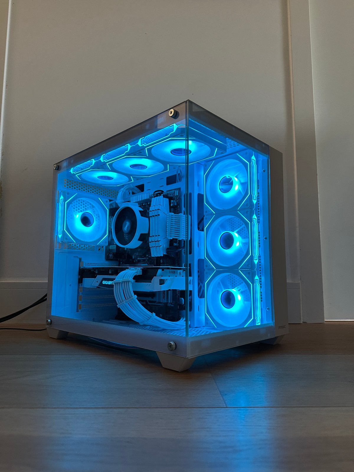 Krachtige Gaming pc ryzen 5/ Rx 5700 xt, 32 GB, Zelf gebouwde pc, Zo goed als nieuw, Gaming