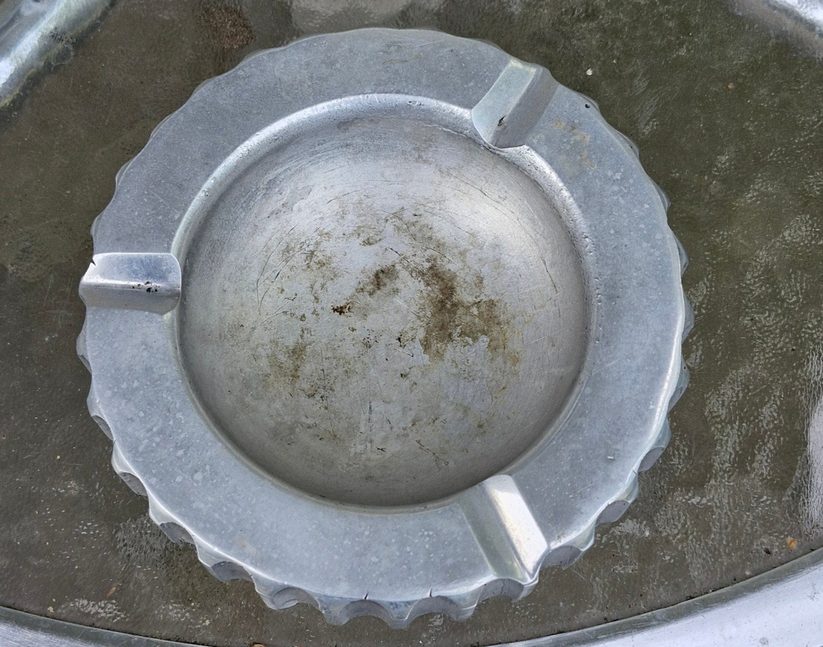 Aluminium asbak, Ophalen of Verzenden