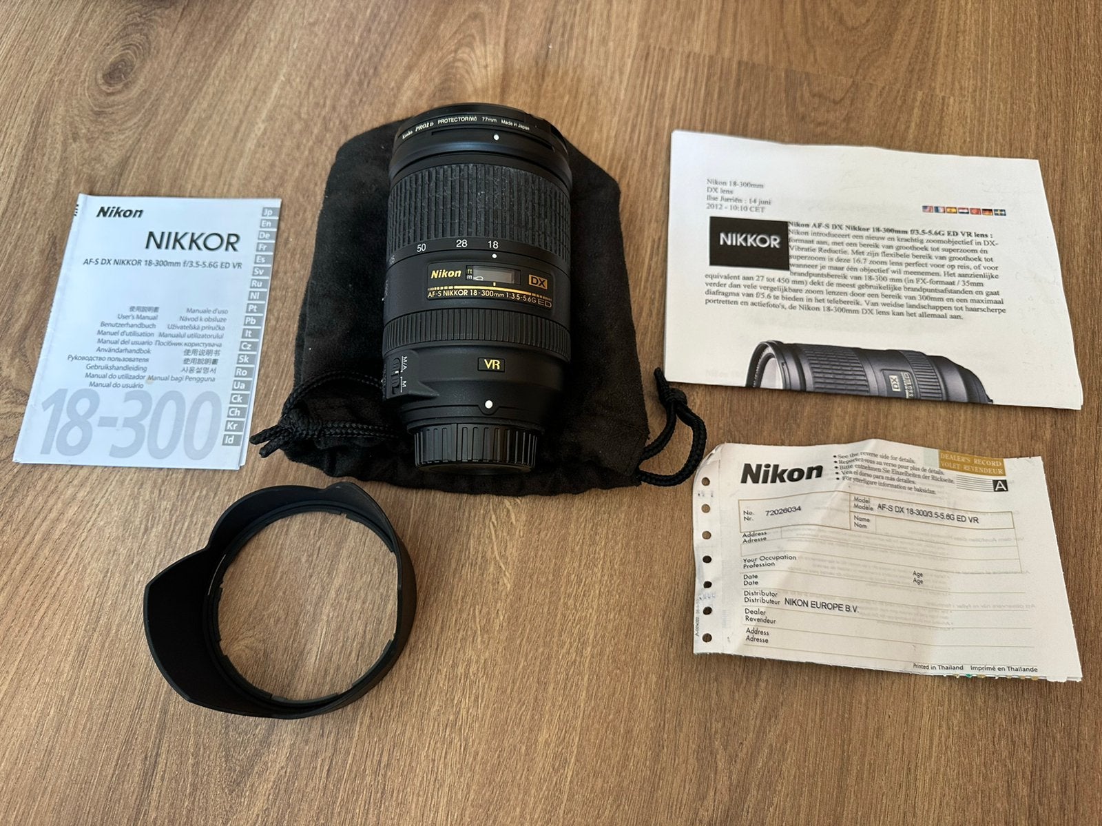 Nikon AF-S DX Nikkor 18-300 mm ED VR lens, Ophalen of Verzenden, Zo goed als nieuw, Telelens