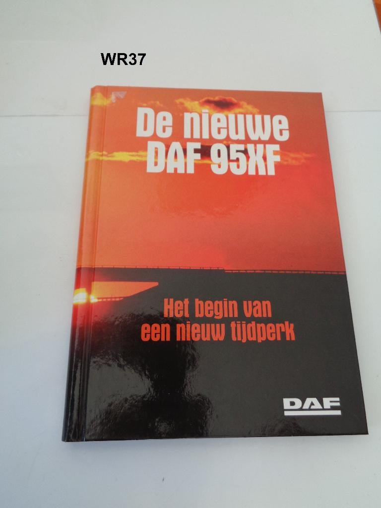 daf introductie xf  boek, Boeken, Ophalen of Verzenden, Zo goed als nieuw, Overige merken