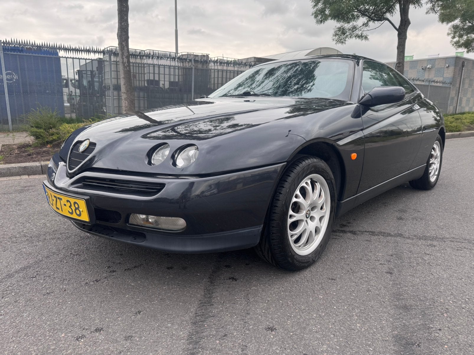 TEKOOP Alfa Romeo GTV 2.0 Twin Spark 16V 1997 Zwart, 1970 cc, Leder en Stof, Zwart, Origineel Nederlands