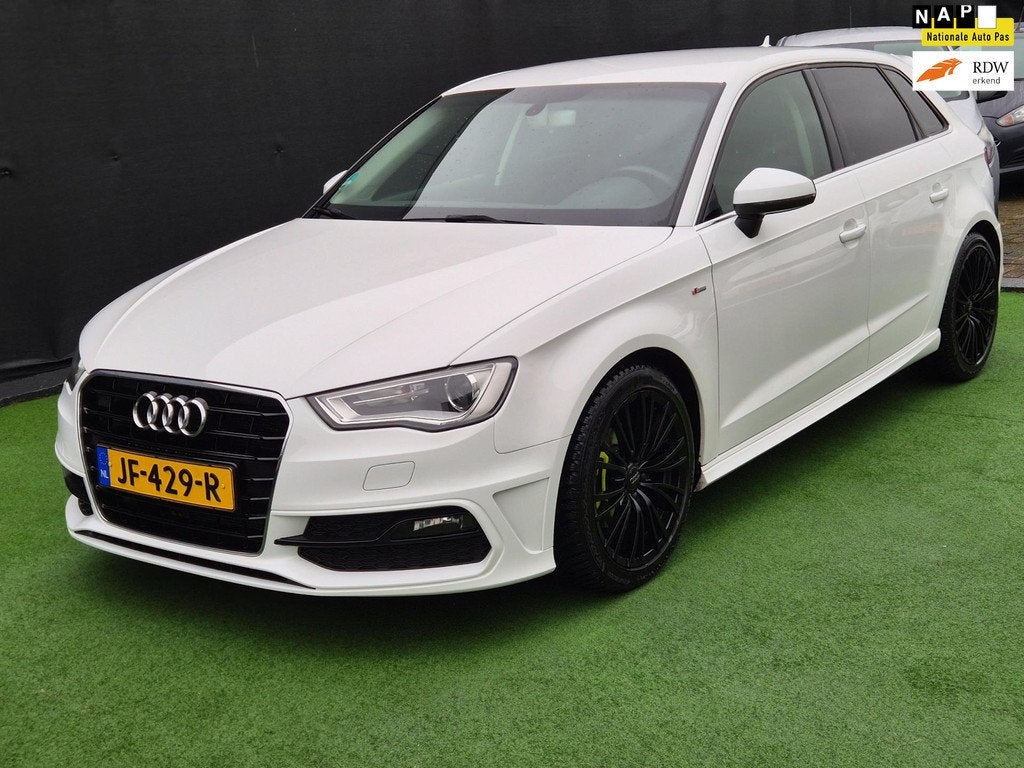 Audi A3 Sportback 1.2 TFSI S-Line NAVI NAP!, Voorwielaandrijving, Gebruikt, Euro 6, 4 cilinders