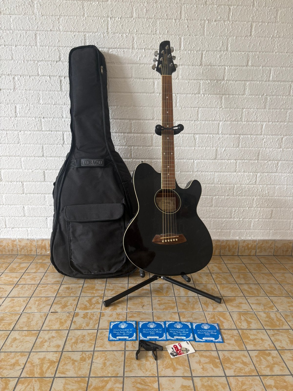 Akoestische/elektrische gitaar, Ophalen, Zo goed als nieuw, Klassieke of Spaanse gitaar, Met koffer