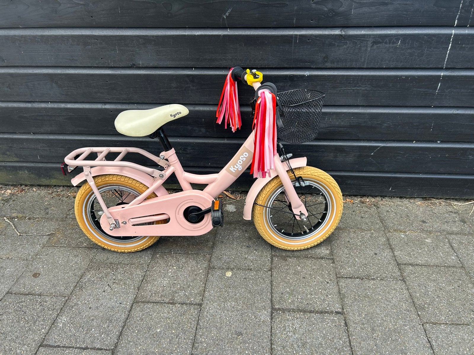 Kyoso 12 inch kinderfiets - Zo goed als nieuw, Ophalen, Zo goed als nieuw, Terugtraprem, Minder dan 16 inch