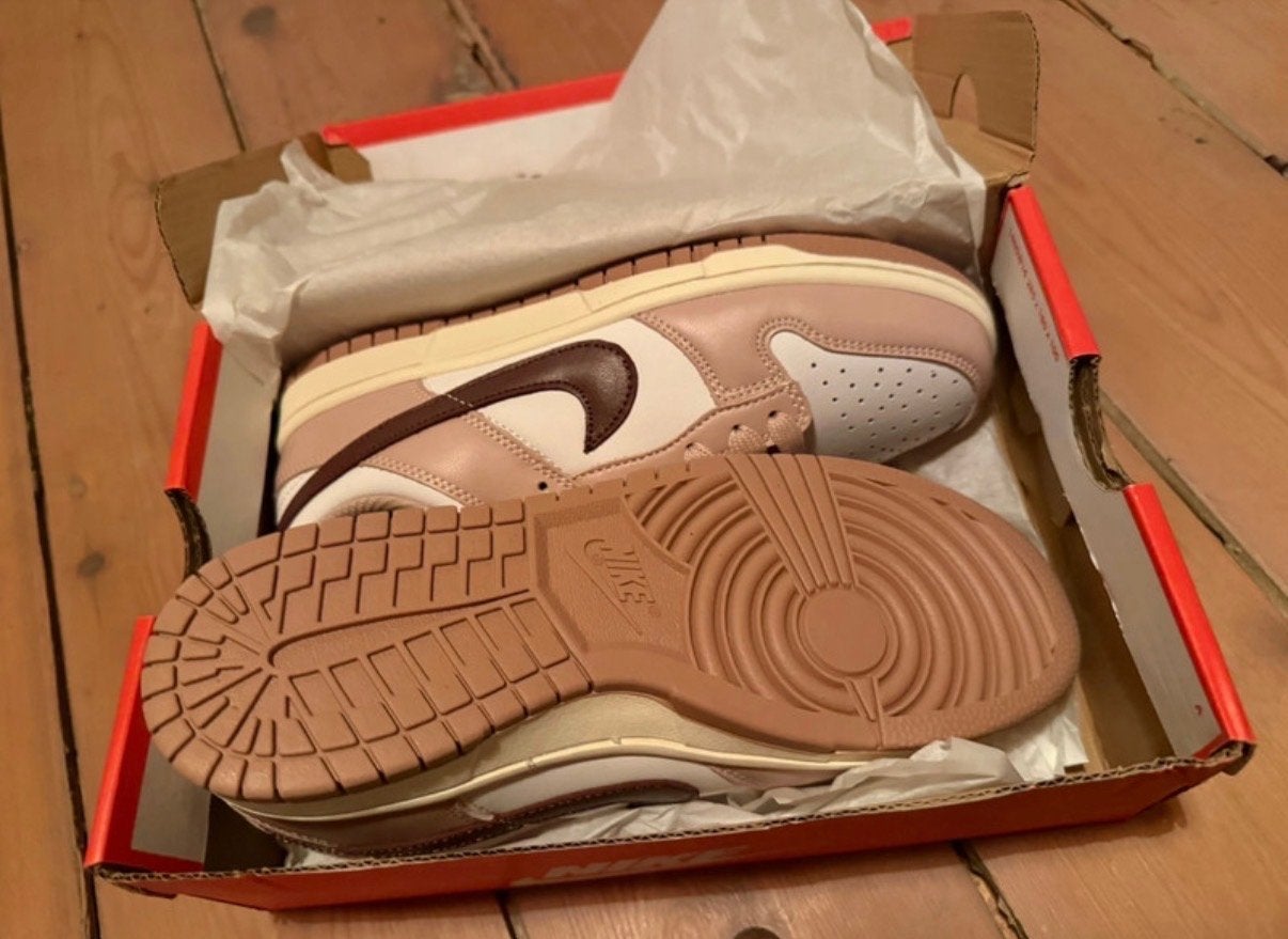 Nieuwe Nike Dunk Low Rice Brown sneakers, maat 40, Kleding | Dames, Schoenen, Ophalen of Verzenden, Nieuw, Bruin, Sneakers of Gympen