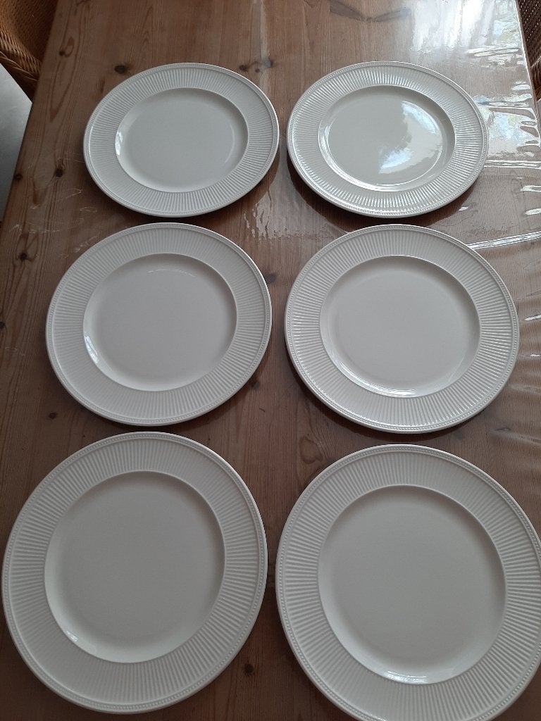 WEDGWOOD WINDSOR - 6 DINER BORDEN - DIA 31 CM, Klassiek, Ophalen of Verzenden, Zo goed als nieuw, Bord(en)