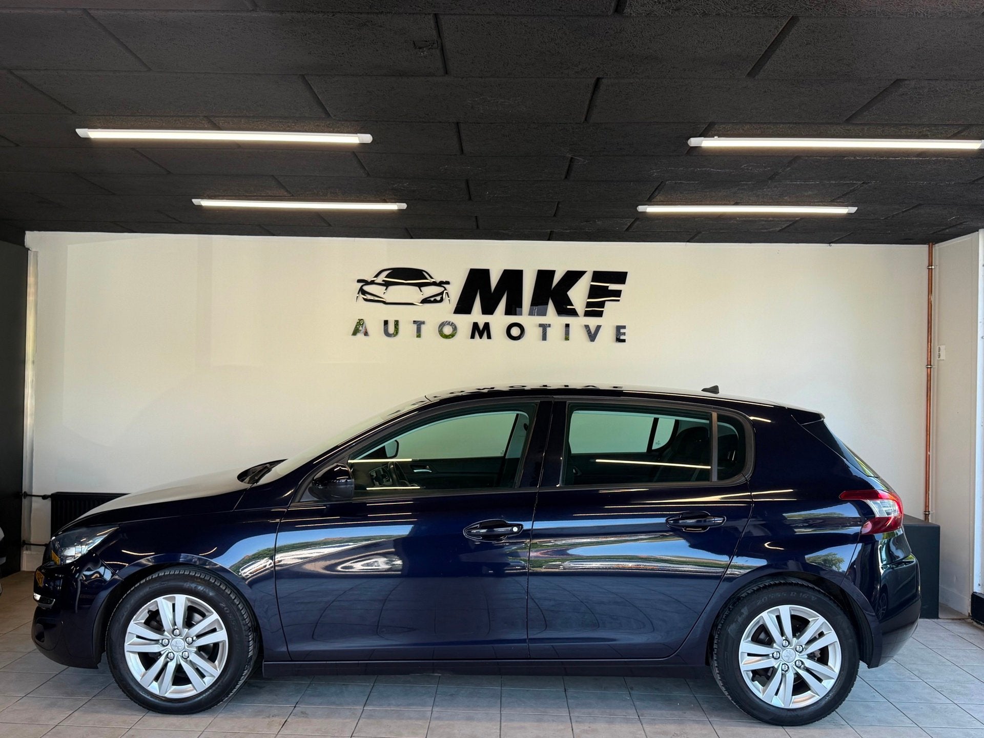 Foto 8 van Peugeot 308 1.2 VTi Active 2014 Blauw ECC/PDC/LMV/109DKM NAP
