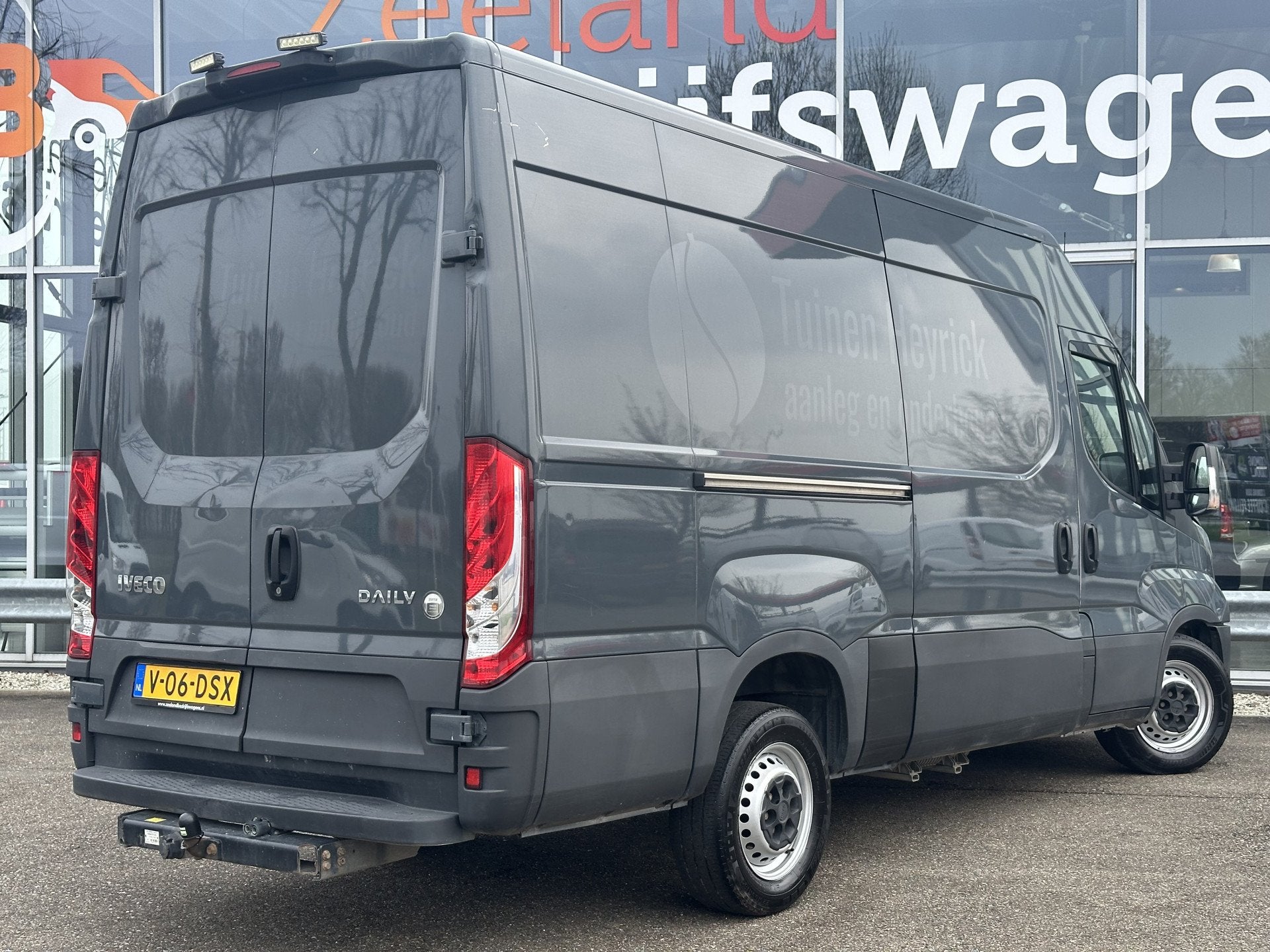 Iveco Daily 35C18V 3.0 180pk 352 H2 L | Trekhaak 3.5T | Airc, Auto's, Bestelauto's, 13 km/l, Gebruikt, 4 cilinders, Iveco