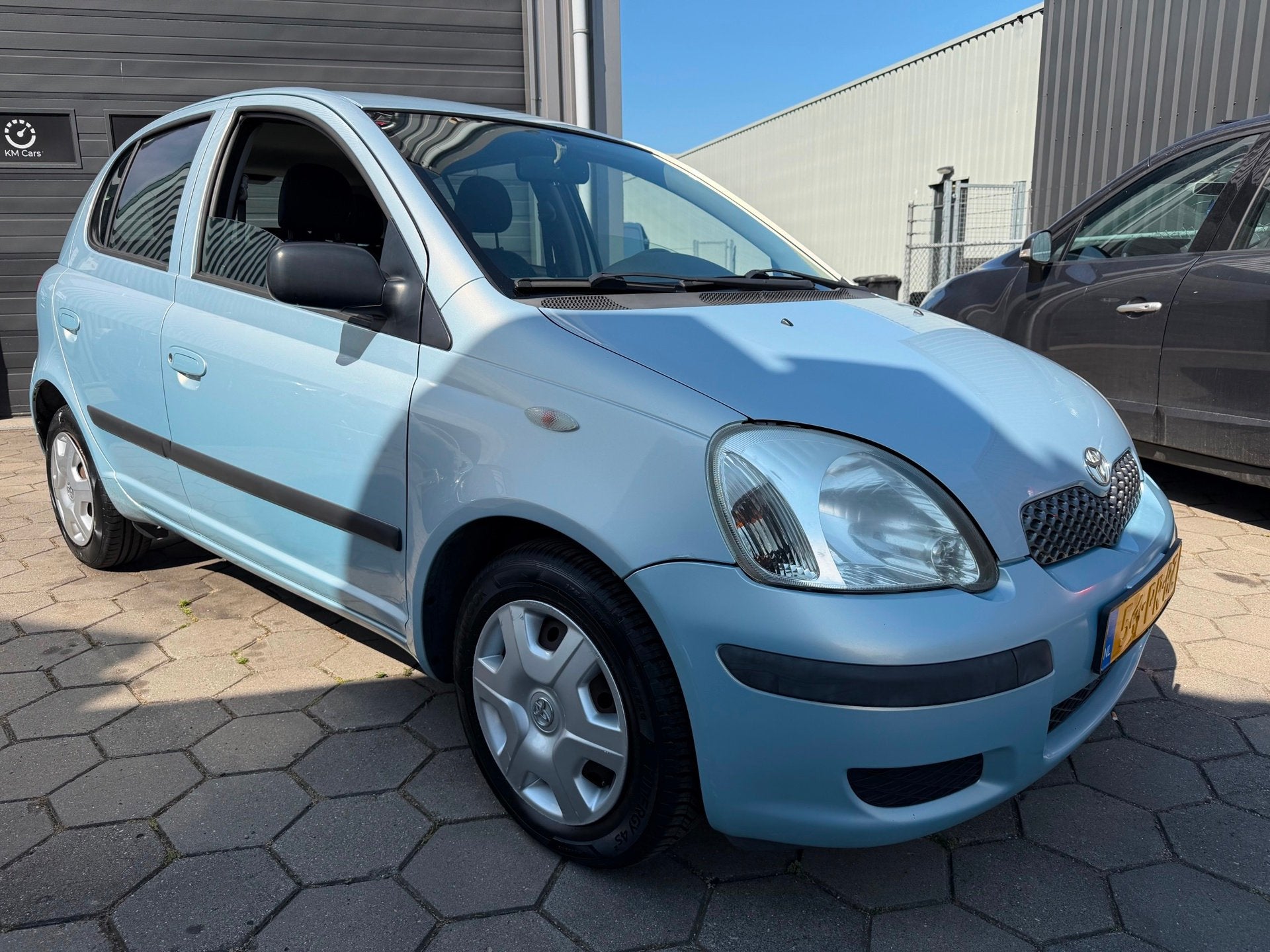 Toyota Yaris 1.3 VVT-i Idols - 1e Eigenaar - LAGE KM/ N.a.p, Voorwielaandrijving, Dealer onderhouden, Stof, Gebruikt