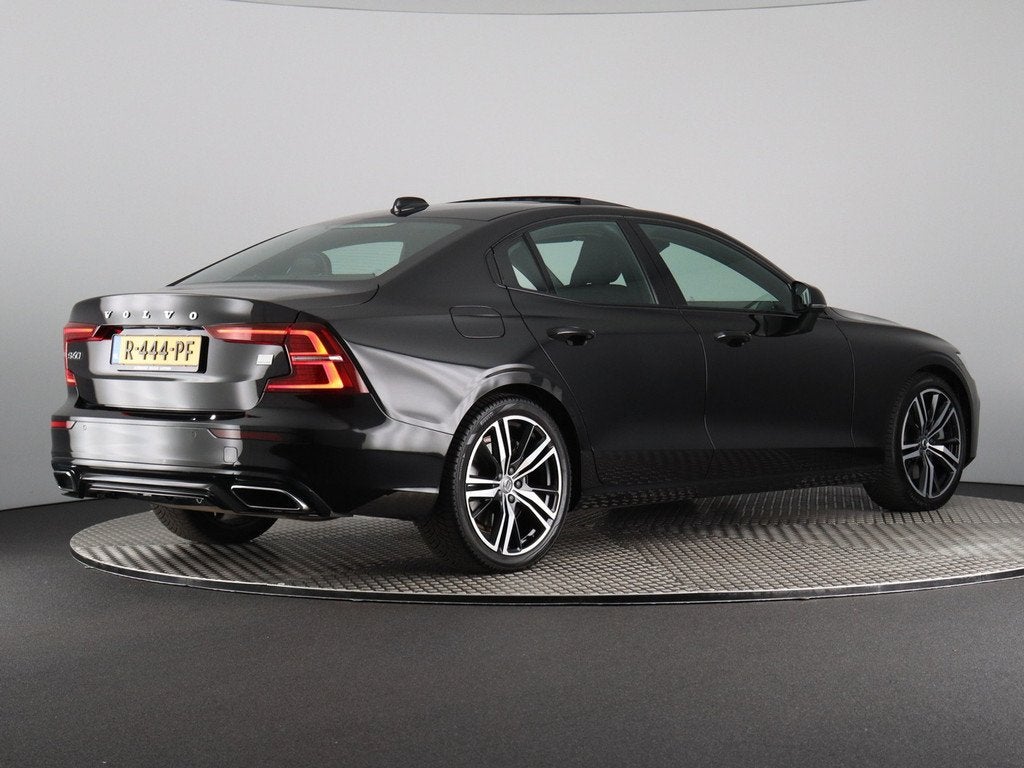 Volvo S60 2.0 Recharge T8 AWD R-Design SOH 98% (Trekhaak / P, Automaat, Gebruikt, Euro 6, 4 cilinders