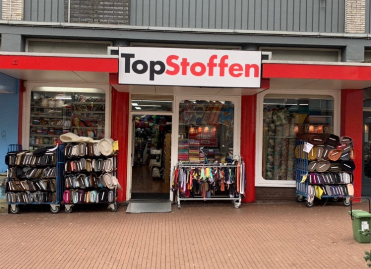 Stoffenwinkel ter overname aangeboden, Zakelijke goederen, Exploitaties en Overnames