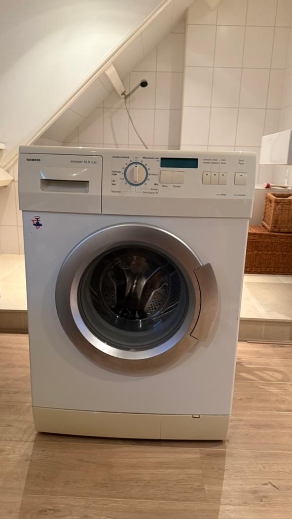 Siemens SIWAMAT XLS 1230 * 1200 toeren * 85 x 60 x 58 cm, Ophalen, Gebruikt, 85 tot 90 cm, 1200 tot 1600 toeren