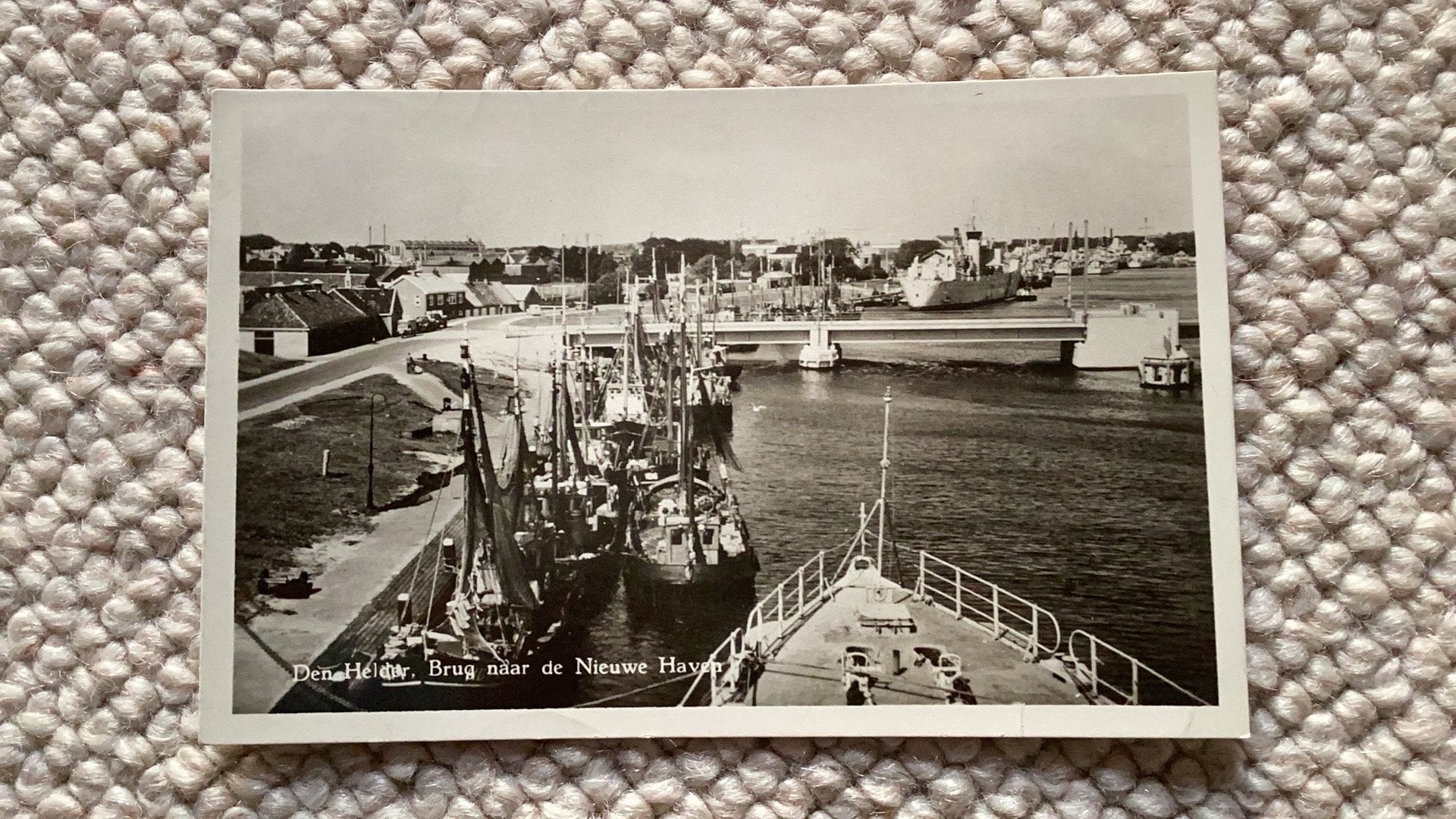 Ansichtkaart Den Helder Brug naar Nieuwe Haven 1954. 986, Ophalen of Verzenden, 1940 tot 1960, Gelopen, Noord-Holland