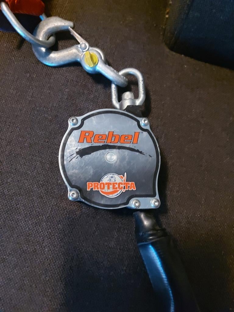 Rebel Protecta valbeveiliging met harnas., Ophalen of Verzenden, Zo goed als nieuw