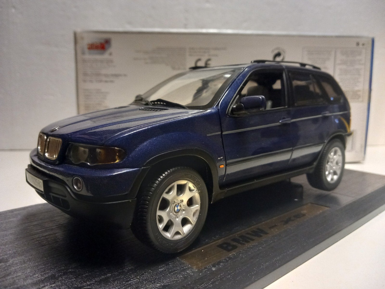 BMW X5 donker blauw suv Anson metal 1:18 KRD, Ophalen of Verzenden, Zo goed als nieuw, Auto, Anson