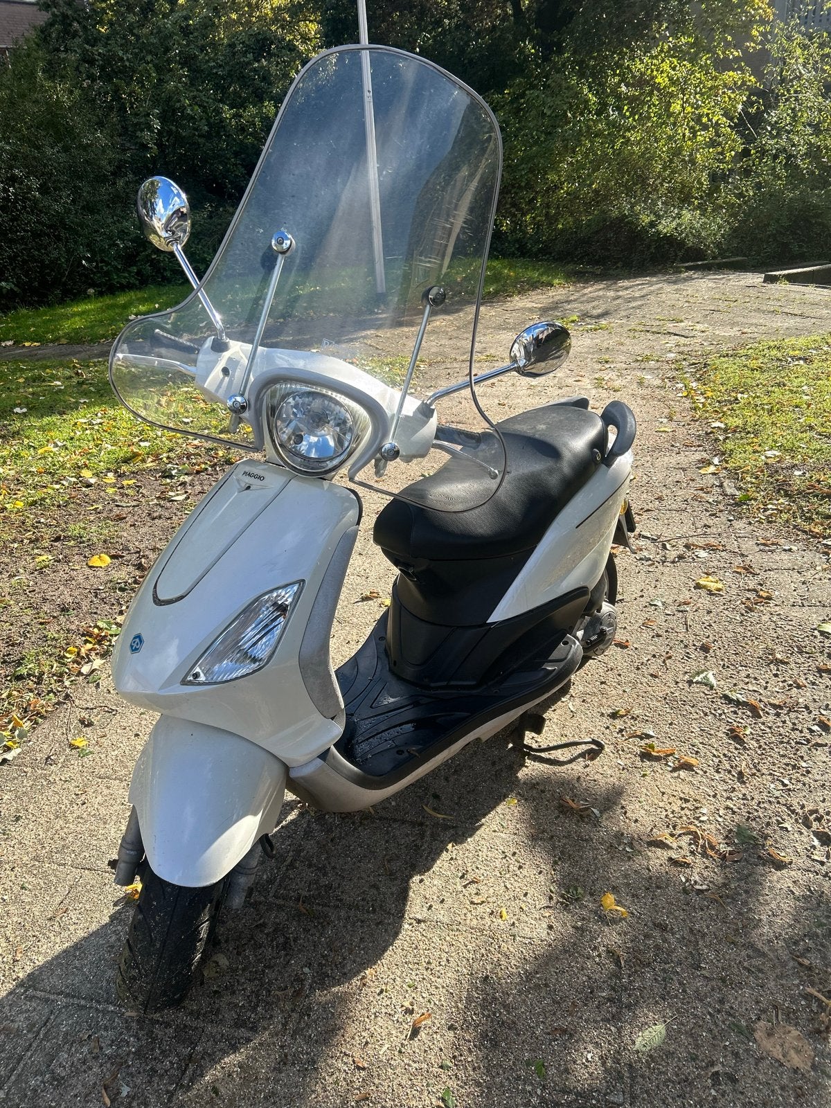 Piaggio fly Scooter - Recentelijk onderhouden, Fietsen en Brommers, Ophalen, Gebruikt, Maximaal 25 km/u