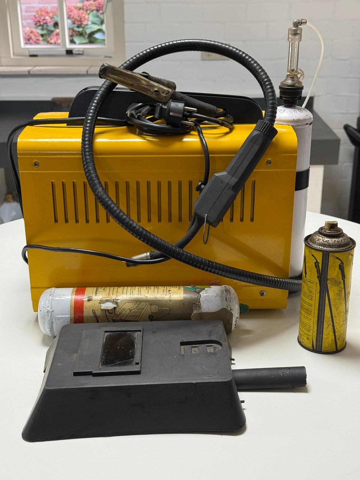 Al-ko Mig/Mag 100 lasapparaat flessen zijn leeg, Ophalen, Gebruikt, Minder dan 150 ampère, Co2