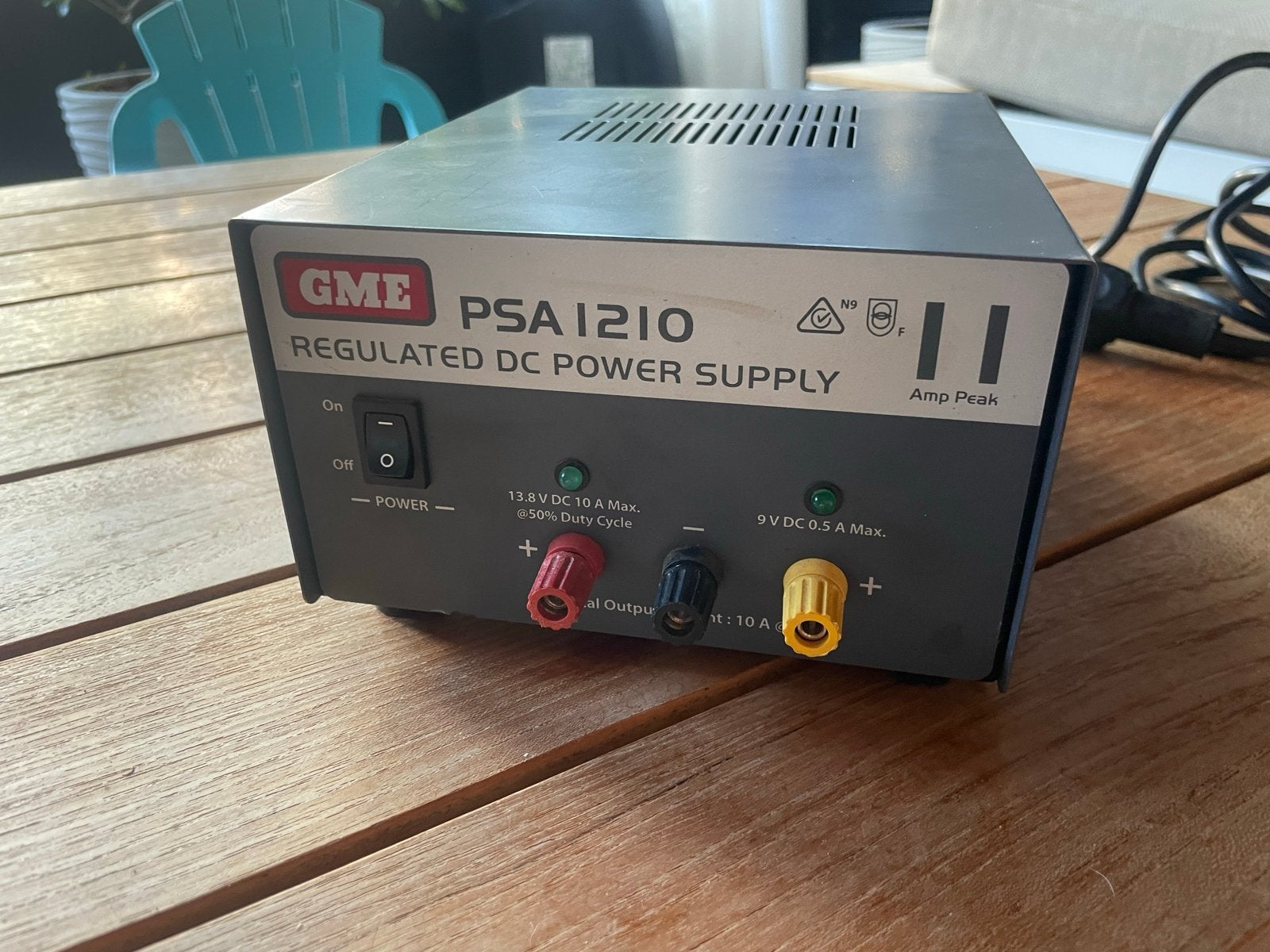 GME PSA1210 Gereguleerde DC Voeding 13.8V 10A Max, Ophalen of Verzenden, Zo goed als nieuw