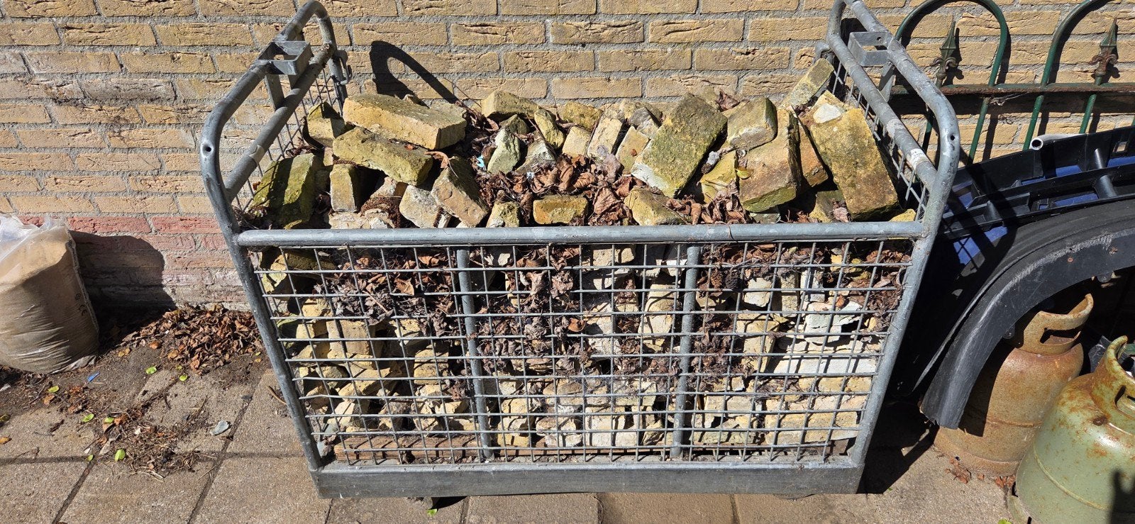 Oude Geeltjes, Ophalen of Verzenden, Gebruikt, Beton, Overige typen