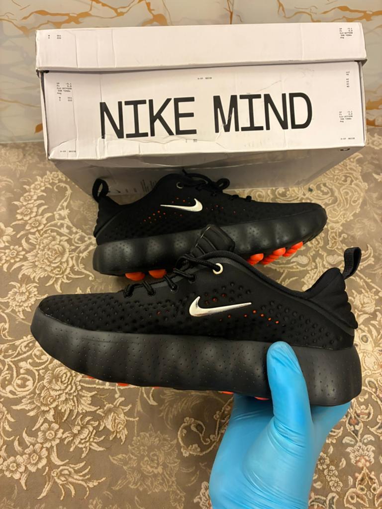 Nike Mind 002 Zwart Oranje  – Maat 42, Kleding | Heren, Schoenen, Zwart, Nieuw, Ophalen of Verzenden, Sneakers of Gympen
