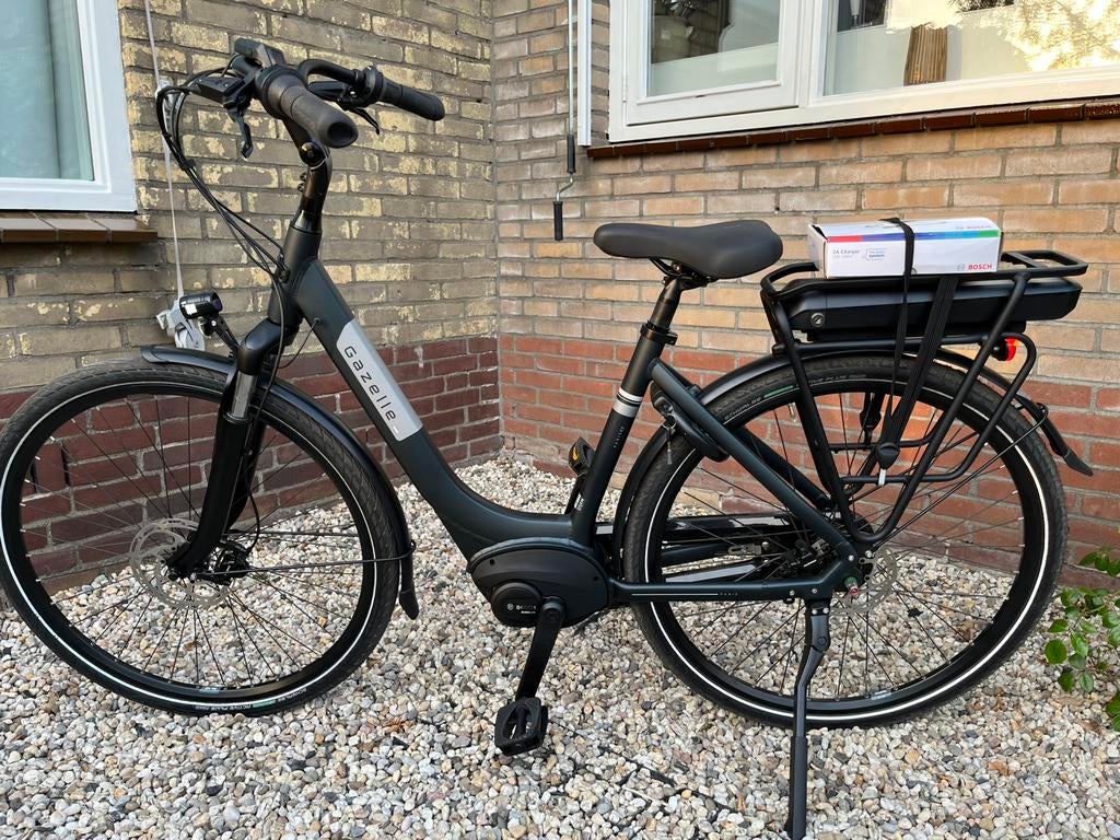 Vrijwel nieuwe Gazelle Paris C7 HMB elektrische damesfiets, 47 tot 50 cm, Versnellingen, Ophalen of Verzenden, Zo goed als nieuw