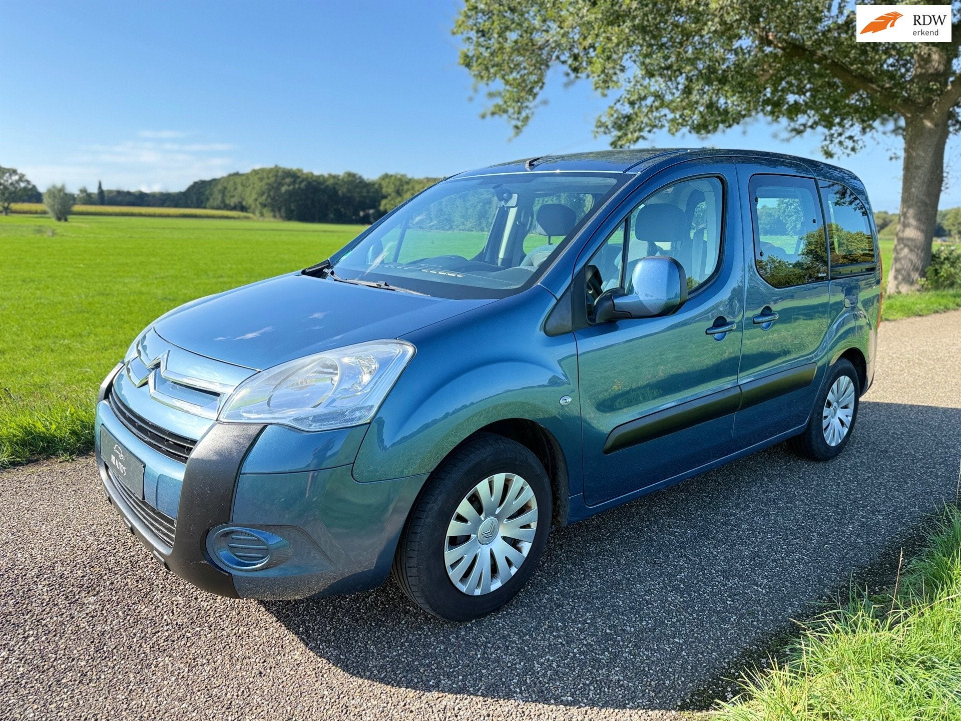 Citroen Berlingo 1.6 VTI AIRCO / TREKHAAK / NIEUWE APK, Auto's, Voorwielaandrijving, USB, Gebruikt, 4 cilinders