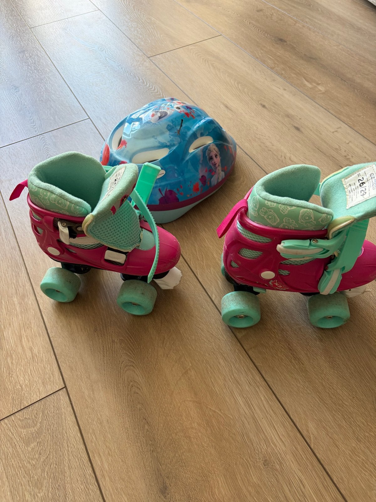 Frozen rolschaatsen en helm set - Maat 26/29, Kinderen en Baby's, Speelgoed | Buiten | Rolschaatsen, Ophalen of Verzenden, Verstelbaar