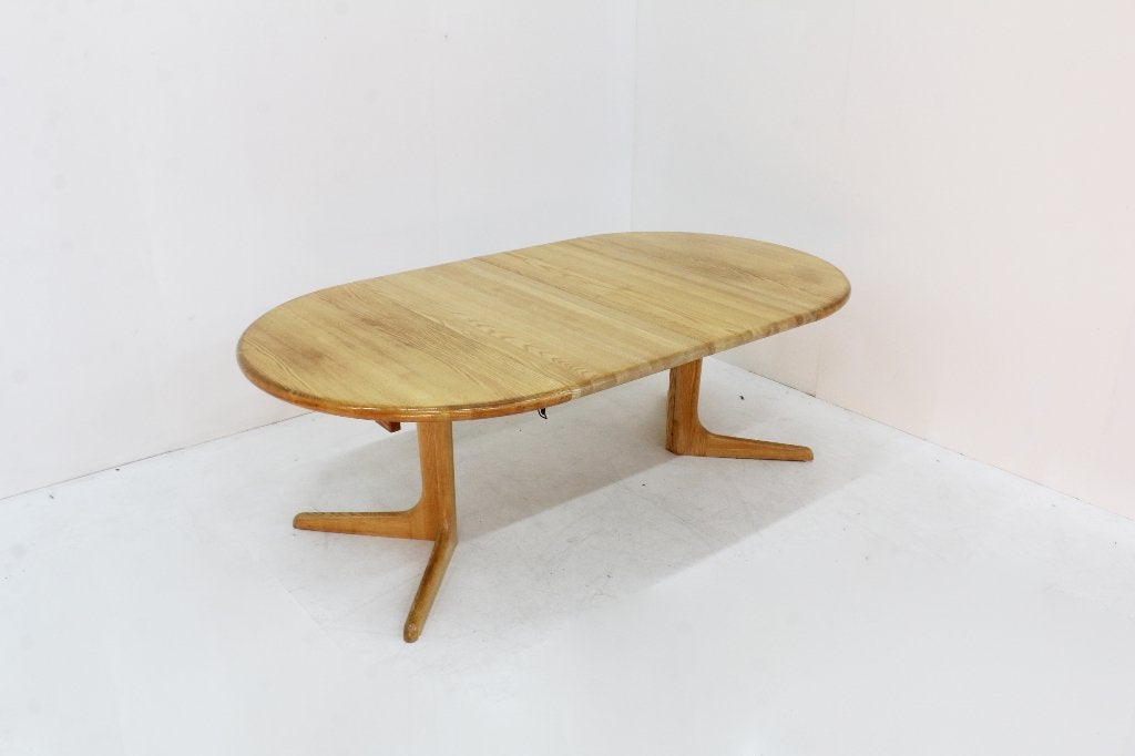 Vintage Deense ronde uitschuifbare eettafel massief hout, Gebruikt, Ophalen of Verzenden, Vijf personen of meer, 100 tot 150 cm