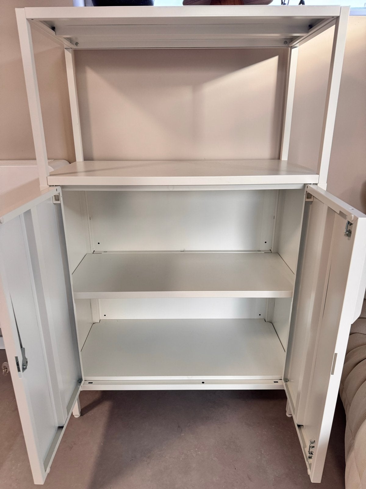 Witte IKEA metalen kast, Ophalen, Gebruikt