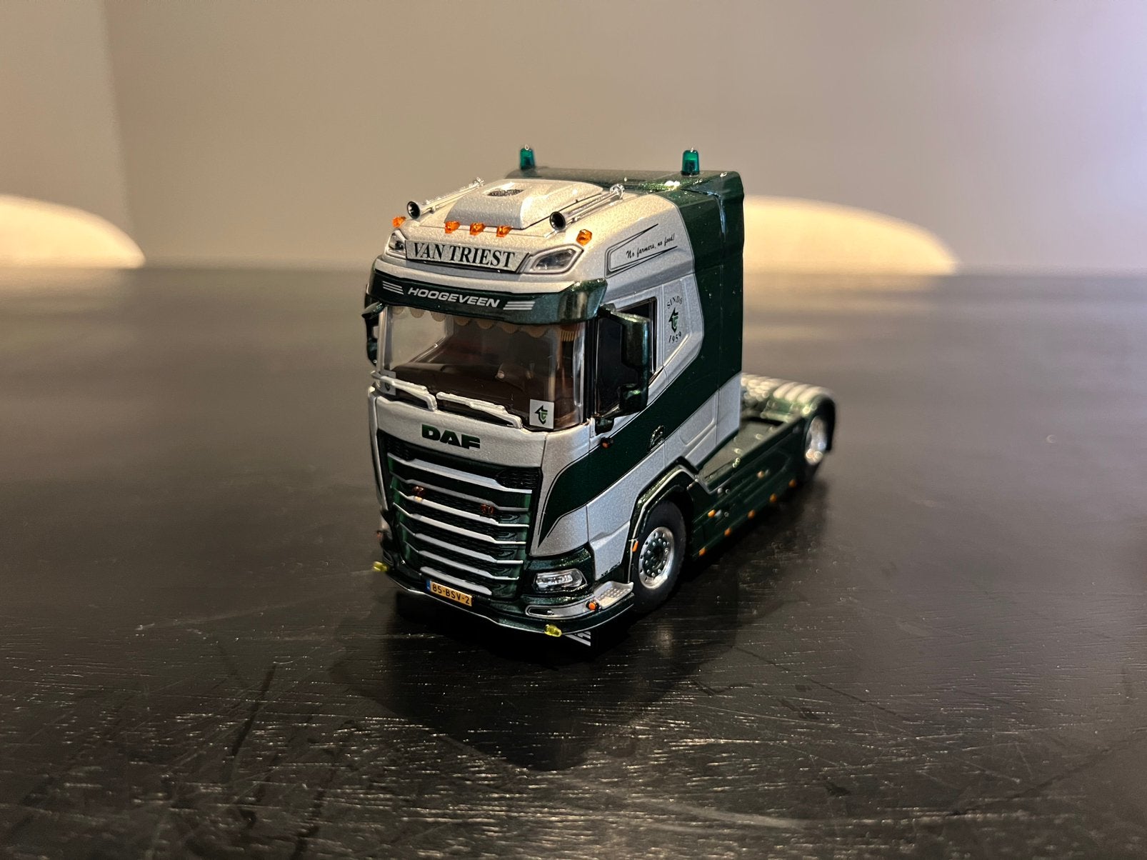 Wsi Daf XG van Triest, Hobby en Vrije tijd, Modelauto's | 1:50, Nieuw, Ophalen of Verzenden, Bus of Vrachtwagen, Nvt