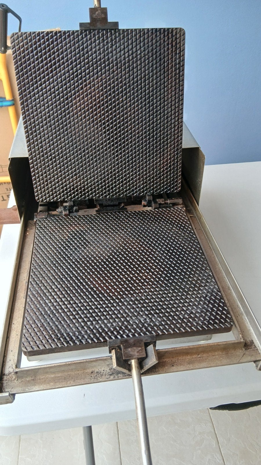 stroopwafelijzer op gas, Ophalen, Gebruikt