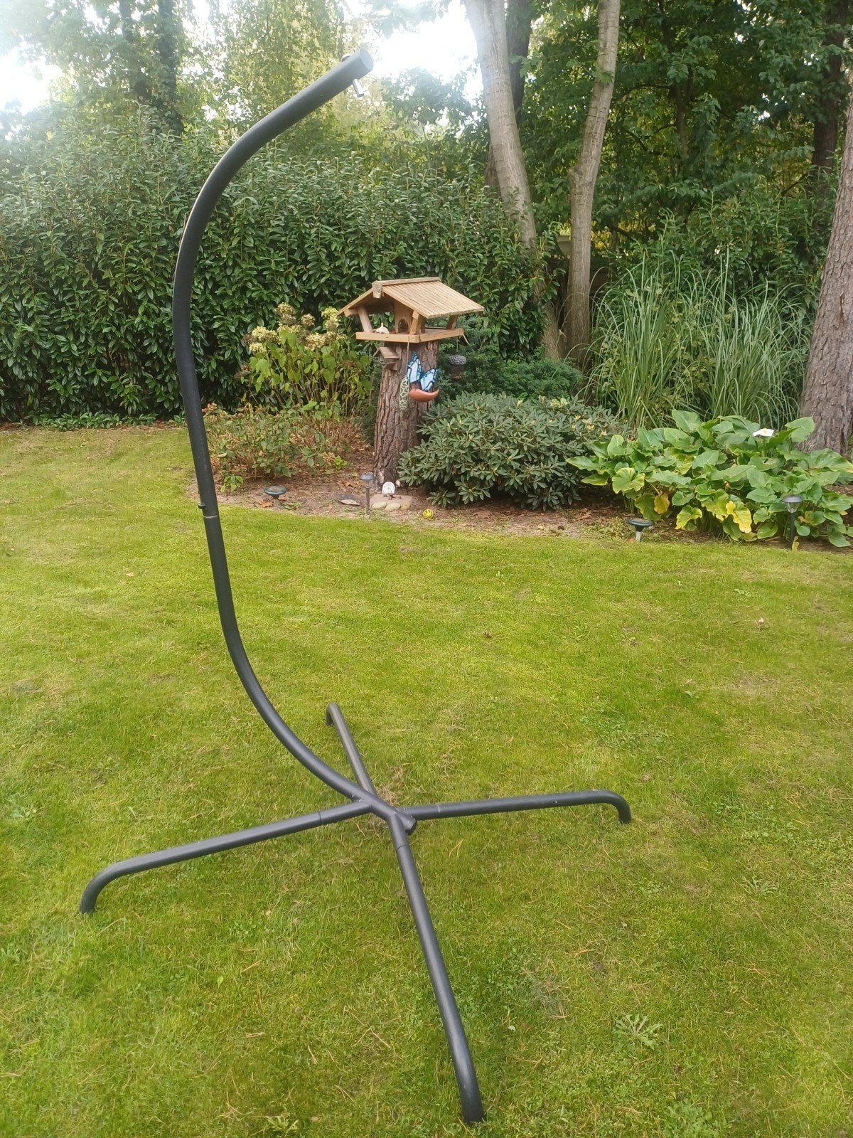 Zwart metalen hangstoel standaard, Ophalen, Zo goed als nieuw, Met standaard, Eenpersoons