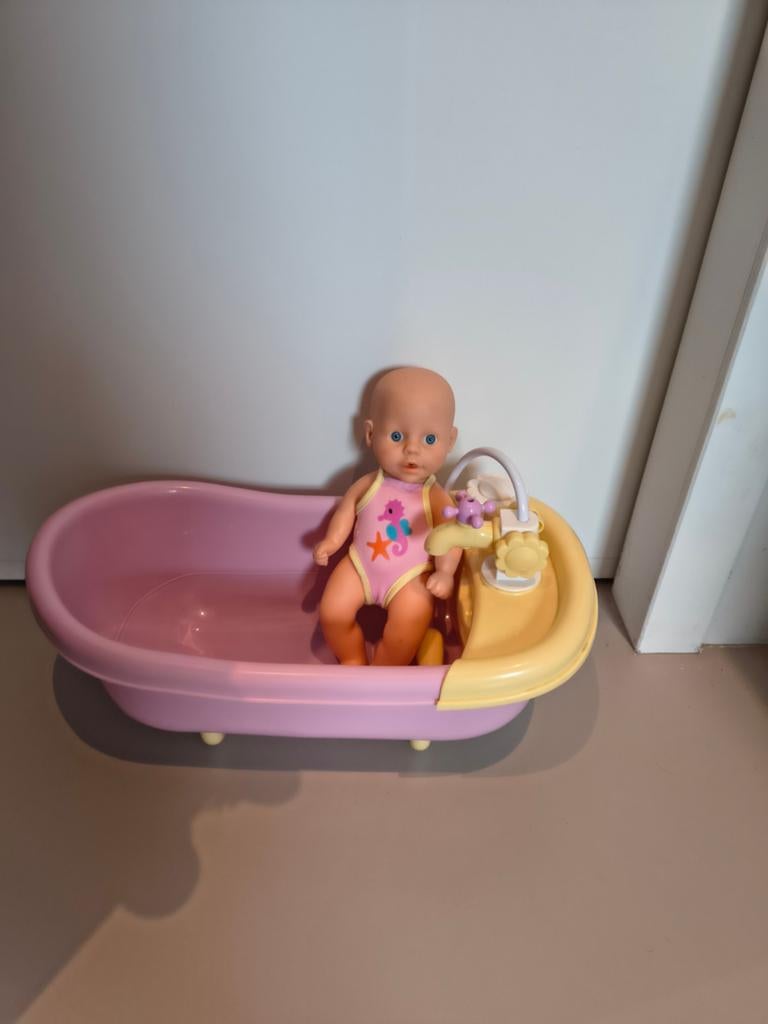 Badpop met badje, Ophalen of Verzenden, Zo goed als nieuw, Babypop