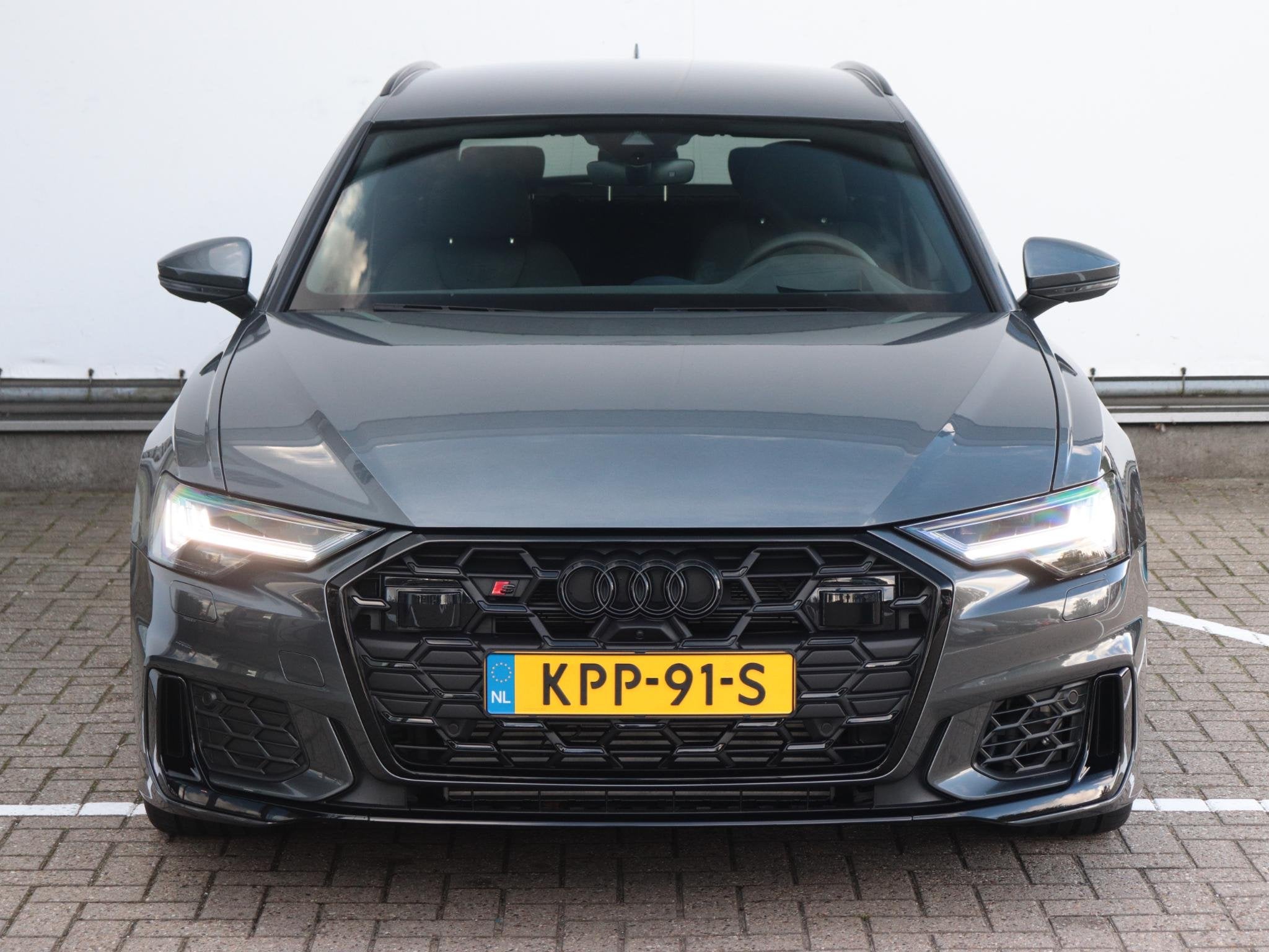 Audi A6 Avant 55 TFSI e quattro S edition Competition | Trek, Auto's, Automaat, Gebruikt, 4 cilinders, 150 min