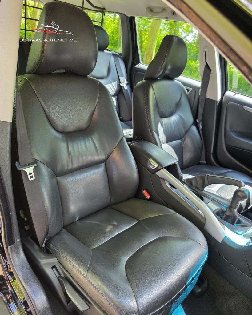 UNIEKE prachtige Volvo XC70 2.5 T AWD 2007 zwart metallic, Auto's, Volvo, 1800 kg, 1618 kg, XC70, Handgeschakeld