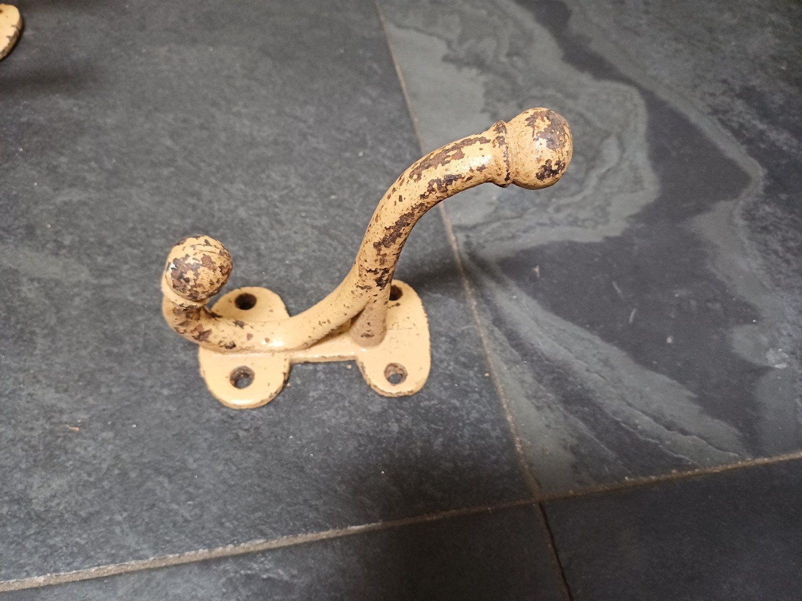 13 Vintage Kapstokhaken /jashaken, Gebruikt, Wandhaken, Onbekend, Ophalen of Verzenden