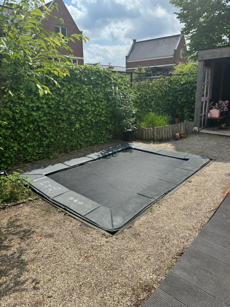 Akrobat orbit trampoline 355 x 244 cm, Ophalen, Gebruikt