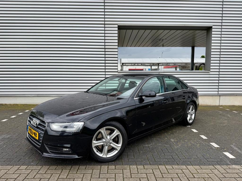 Audi A4 1.8TFSI 125KW 2013 Nieuwe APK, Auto's, Voorwielaandrijving, 4 cilinders, A4, Zwart