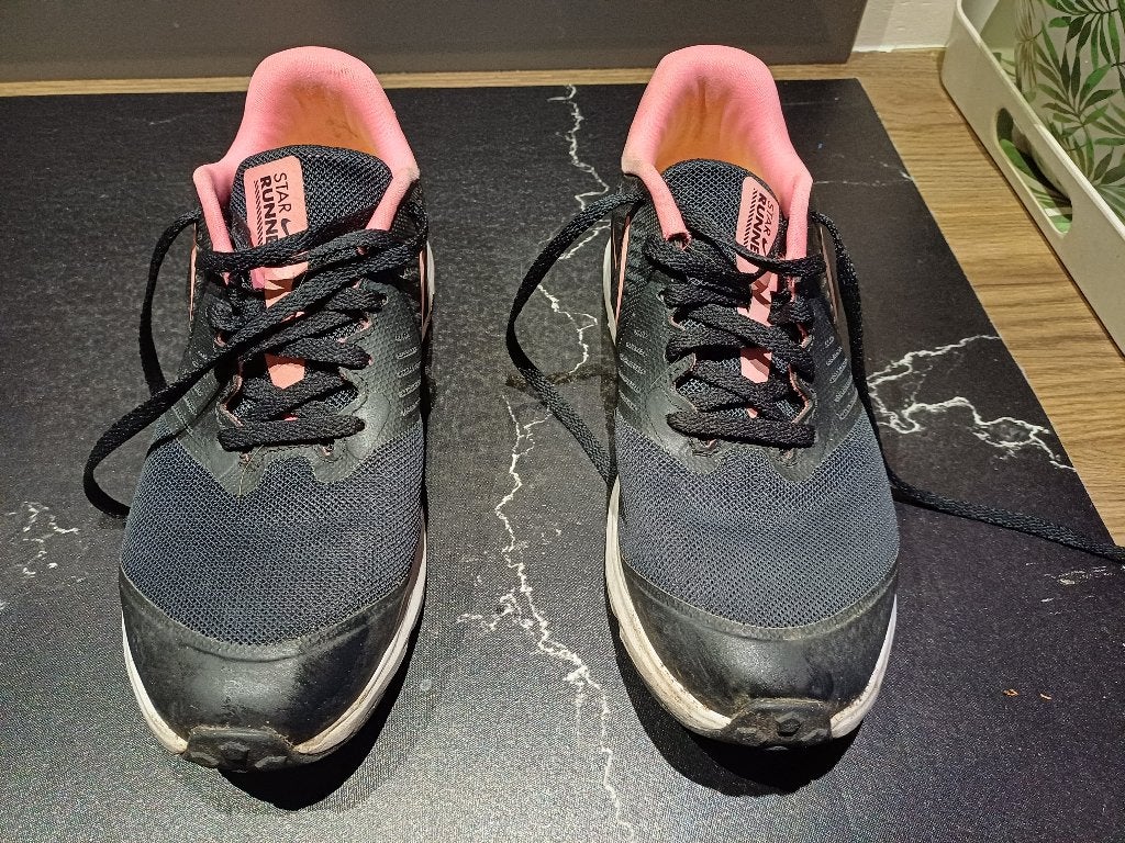 zwart roze nike schoenen star running mt 38, Zwart, Nike, Ophalen of Verzenden, Sneakers of Gympen