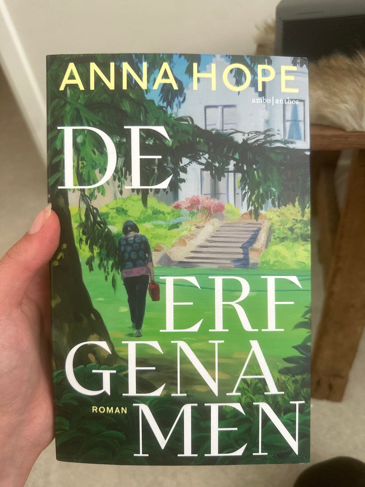 De Erfgenamen - Anna Hope (Roman), Ophalen of Verzenden, Zo goed als nieuw, Europa overig